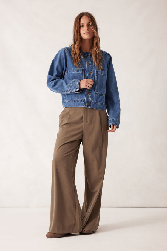 Collarless jkt