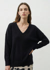 103 Classic V Neck - Black
