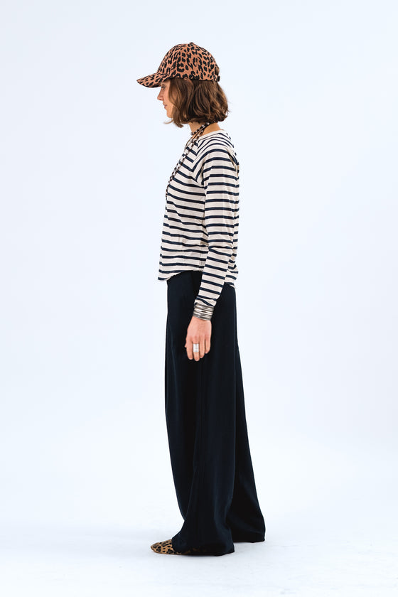 Liva Tee