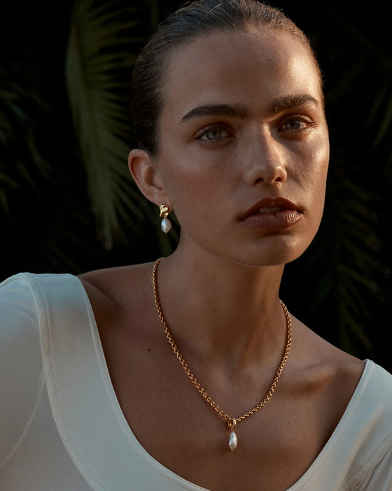 Daffodil Necklace