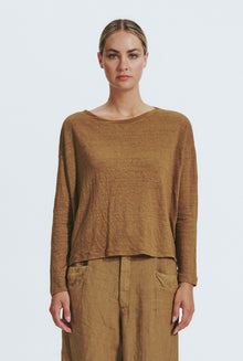  Linen Button Back Tee