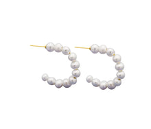  ELKE GOLD FRESHWATER PEARL HOOPS