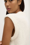 Everlyn Vest