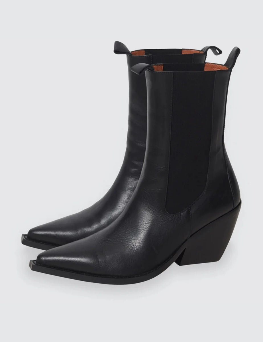 George Boots – one Rundle Trading Co.