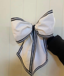  PRE ORDER: Gallery Xmas Bows