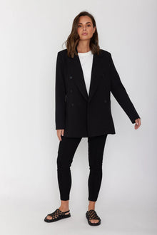  Macadam Blazer