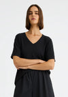 Millie V Neck T Black