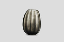  Aura Vase Medium