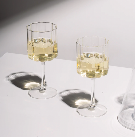 Wave Wine Glass Set Clear